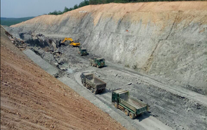 Vì sao nhà thầu cao tốc Bắc - Nam gặp khó xin cấp phép khai thác mỏ vật liệu?