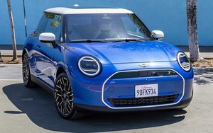 Mini Cooper EV 2024 lộ diện với thiết kế hiện đại