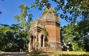 Tháp Chăm cổ hình bát giác “độc nhất vô nhị” tại Quảng Nam, qua 1.000 năm gần như vẫn nguyên vẹn