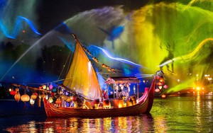 Mega Grand World Hà Nội mang sân khấu thuyền đầu tiên đến Việt Nam