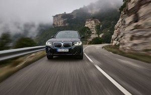BMW iX3 và BMW i4 2023 chính thức ra mắt Việt Nam, thêm lựa chọn xe điện cho khách hàng