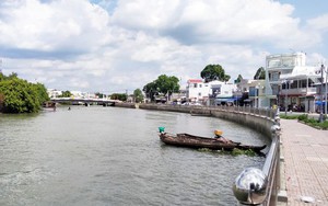 Dòng sông, kênh, rạch nào chảy qua TP Vĩnh Long ví như "công viên nước" trong lòng thành phố?