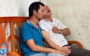 Nỗi đau người cha mất con sau vụ cháy nhà ở ngõ Thổ Quan, Hà Nội: "Con ơi, bố mất con thật rồi…"