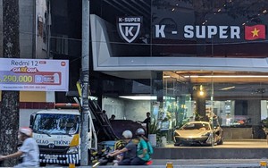 Các siêu xe của Phan Công Khanh đang được di chuyển đi nơi khác