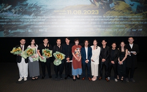 Xem phim "Bên trong vỏ kén vàng" đoạt giải Cannes, giới chuyên môn nói gì?