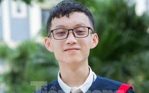 Chàng trai dân tộc Nùng đỗ thủ khoa tốt nghiệp, 18 tuổi được kết nạp Đảng