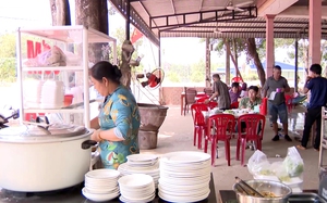 Người dân ở xã An Long (huyện Phú Giáo, Bình Dương) bất an vì mùi hôi thối từ xưởng chế biến mủ cao su