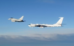 Anh, Hà Lan hợp lực tung chiến đấu cơ đánh chặn máy bay ném bom chiến lược Nga