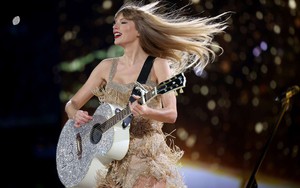 Taylor Swift thu về hơn 2 tỷ USD nhờ vào lưu diễn