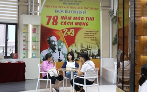 Tìm lại hồi ức "78 năm mùa thu cách mạng" tại Thư viện Hà Nội