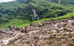 Mưa lũ gây sạt lở, ách tắc nhiều tuyến đường ở Cao Bằng, Hà Giang, thiệt hại hàng chục tỷ đồng
