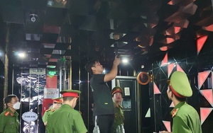 TT-Huế: Bị đình chỉ hoạt động vẫn mở cửa phục vụ khách, cơ sở karaoke lãnh phạt 