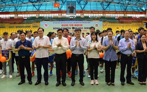 Nông dân Bắc Ninh sôi nổi tham gia giải vô địch Bóng chuyền tỉnh Cúp Bông lúa vàng năm 2023