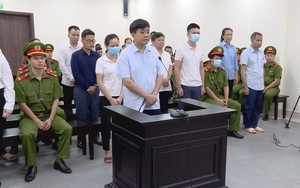 Cựu Chủ tịch Hà Nội Nguyễn Đức Chung bị cho “quanh co chối tội”, cần nhận 2 – 3 năm tù
