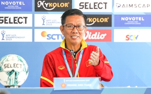 HLV Hoàng Anh Tuấn: “Chúng ta vô địch với lứa cầu thủ trẻ hơn đối thủ"
