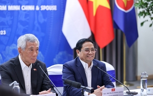 Hai Thủ tướng Việt Nam, Singapore "thấy trẻ lại" khi đối thoại với thanh niên, sinh viên
