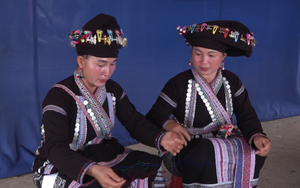 Phụ nữ dân tộc Lào ở Lai Châu lưu giữ bản sắc văn hóa dân tộc theo cách "vô cùng độc đáo"