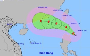Chuyên gia dự báo thời tiết: Biển Đông chuẩn bị đón bão Saola trong 48h tới, có khả năng bão chồng bão
