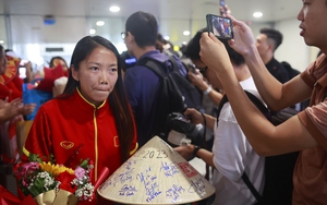 Huỳnh Như bật khóc khi không thể ghi bàn ở VCK World Cup nữ 2023