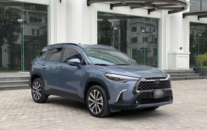 Giá xe Toyota Corolla Cross niêm yết và lăn bánh tháng 8/2023: Lần đầu giảm &quot;sốc&quot; hơn 100 triệu đồng