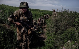 Đội quân lính thủy đánh bộ Ukraine bền bỉ chiến đấu với quân Nga bất chấp thương vong nặng nề