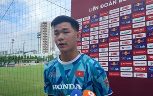 Tuyển thủ U23 Việt Nam Nguyễn Văn Việt: Từ tiền đạo tới... thủ môn và ước mơ World Cup!