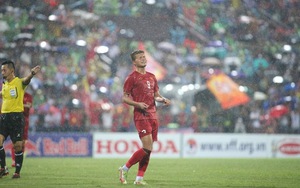 "Tịt ngòi" trước U23 Yemen, Văn Tùng bị CĐV ví von với… Tiến Linh