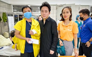 Tùng Dương vào bệnh viện thăm hỏi các nạn nhân vụ cháy chung cư mini ở Hà Nội