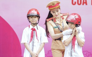 Hà Nội: Công an tuyên truyền về an toàn giao thông cho hơn 4.000 học sinh