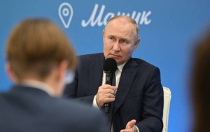 Tổng thống Putin: Nước Nga tuyệt đối bất khả chiến bại