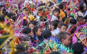 Mùa trăng tròn của những đứa trẻ vùng cao