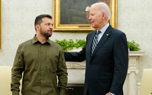 Ông Biden tuyên bố Mỹ không còn lựa chọn nào khác ngoài trang bị vũ khí cho Ukraine, Moscow phản ứng 'gắt'