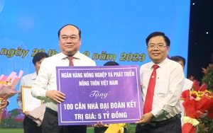 Agribank tài trợ 100 căn nhà "Đại đoàn kết" tại tỉnh Hậu Giang
