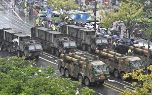 Hình ảnh Hàn Quốc cho thế giới thấy nhiều vũ khí đáng gờm trong cuộc duyệt binh lớn nhất 10 năm qua