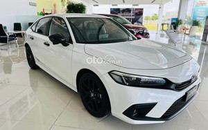 Giá xe Honda Civic tháng 9/2023: Giảm không &quot;phanh&quot; dù là xe nhập khẩu, đấu Mazda 3