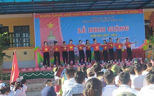 Năm học mới ở điểm trường nhiều gian khó của tỉnh Điện Biên: Vượt 10km đường rừng để đến trường