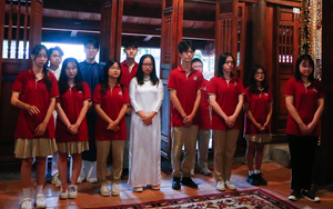 Lễ khai giảng đặc biệt tại sân đình để khơi dậy tình yêu nước, tinh thần hiếu học ở Hà Nội