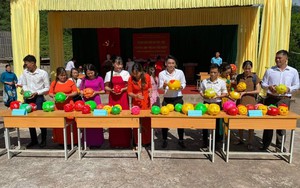 Điện Biên: Ngày hội “mổ lợn tiết kiệm” vì sự nghiệp giáo dục ở Nậm Pồ 