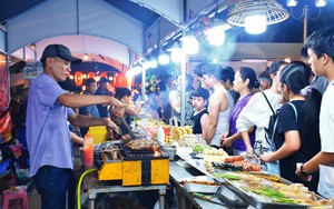 Hơn 200 gian hàng du lịch, ẩm thực tham gia liên hoan du lịch Biển Nha Trang