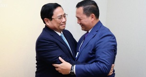 Thủ tướng Phạm Minh Chính gặp Thủ tướng Campuchia Hun Manet