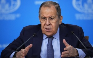 Ngoại trưởng Nga Lavrov tố động thái mất kiểm soát của ông Zelensky khiến 'phương Tây ngồi trên đống lửa'