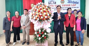 Ngày 19/1, tại xã Ninh Vân (huyện Hoa Lư, tỉnh Ninh Bình) đã tổ chức hội nghị thành lập Chi hội nông dân nghề nghiệp đá mỹ nghệ Ninh Vân với 50 thành viên là hội viên nông dân tham gia.