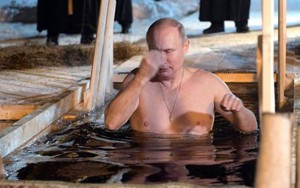 Điện Kremlin hiếm hoi tiết lộ điều đặc biệt ông Putin làm trong lễ Hiển Linh