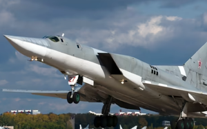 Ukraine lần đầu tiết lộ điệp vụ táo bạo tiêu diệt máy bay ném bom chiến lược Tu-22M3 ở Nga