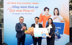 Sacombank trao giải chương trình quay số trúng thưởng 