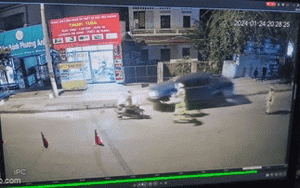 Clip NÓNG 24h: Xe bán tải tông Trung úy CSGT ở Bắc Giang, tài xế lái xe bỏ chạy 5km