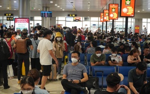 Sân bay Tân Sơn Nhất khó thoát cảnh quá tải trên trời, dưới đất trong dịp Tết Nguyên đán