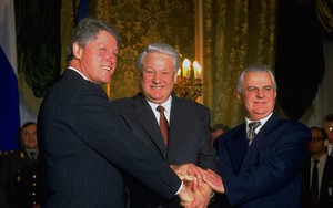 Sự thật về quyết định từ bỏ vũ khí hạt nhân của Ukraine vào những năm 90