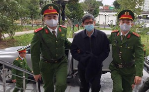 Xử vụ Việt Á: Phản ứng của cựu Bộ trưởng trước cuộc gọi từ 