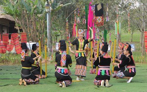 Tái hiện Lễ hội Lồng tồng tại Làng Văn hóa Du lịch các dân tộc Việt Nam dịp Tết Giáp Thìn 2024